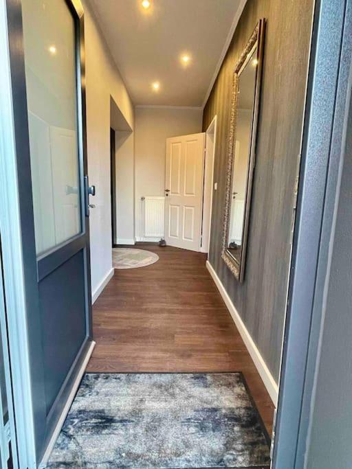 Studioappartement Mit Privatgarten In Ruhiger Wohnsiedlung Neumuenster Luaran gambar